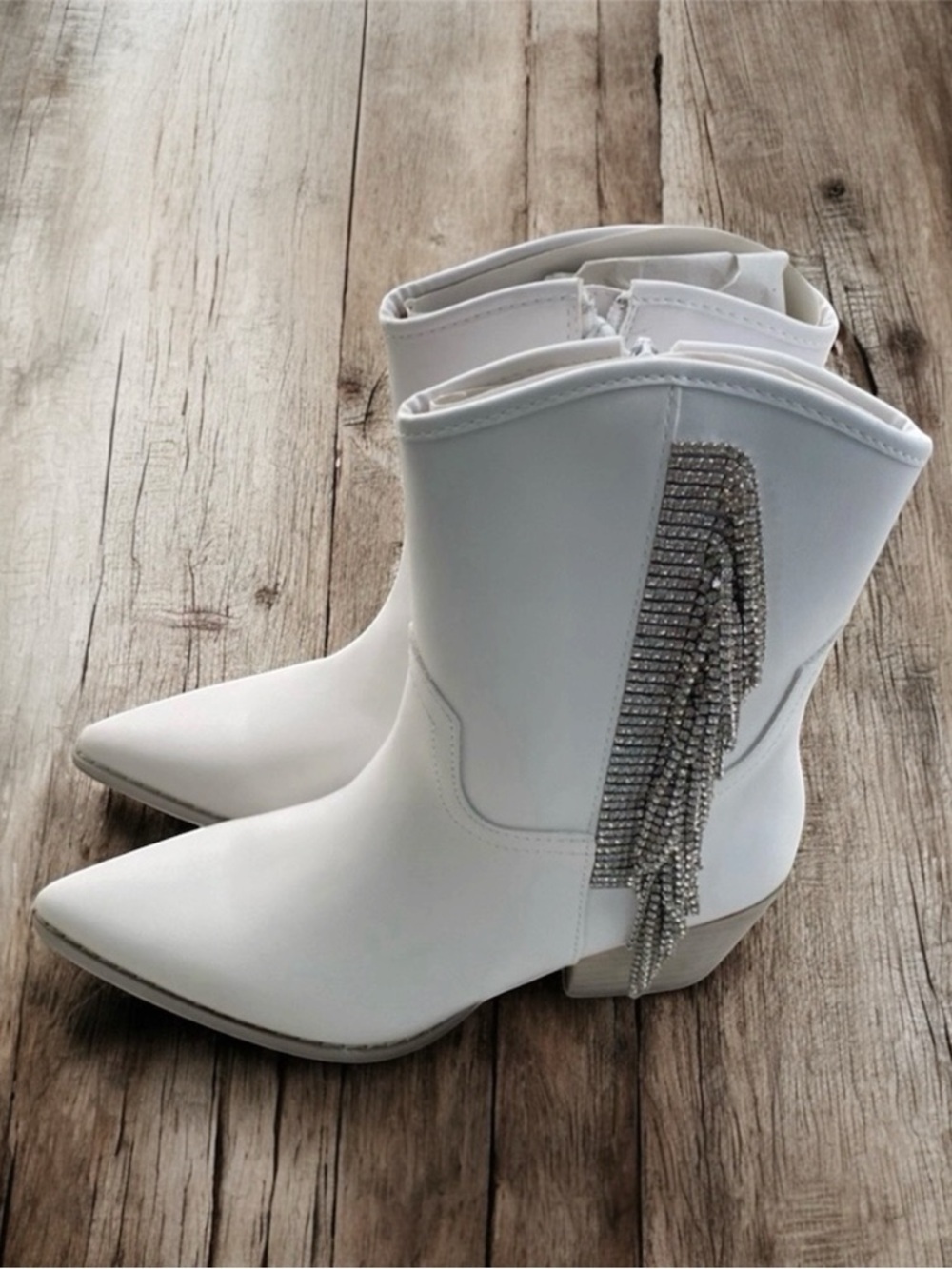 Mi.iM Western-Style White Pointy Toe Ankle Boots Rhinestone Fringe Nib Size 7.5